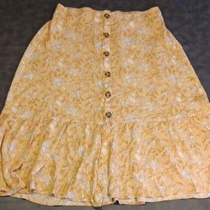 Market & Spruce Peach Floral A-Line Skirt With Tiered Bottom Layer